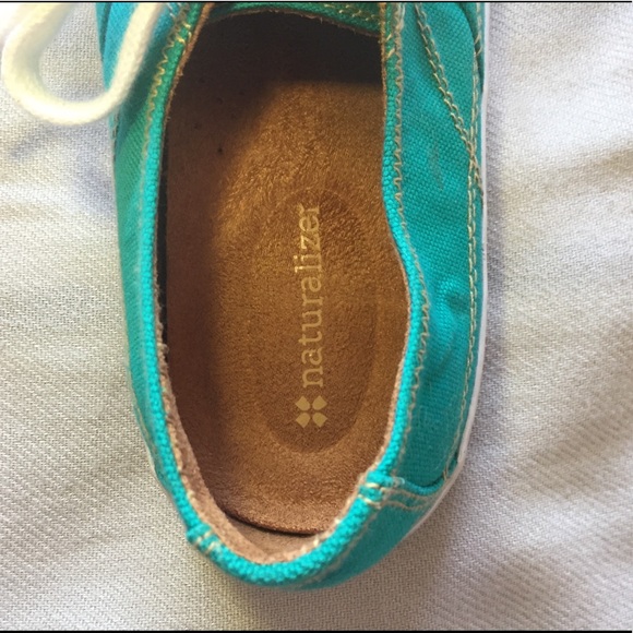 Turquoise Naturalizer Shoes - Picture 6 of 7